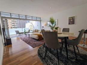 Penthouse (2-Level) 3-bed 2-bath in Surry Hills, NO PARTIES!